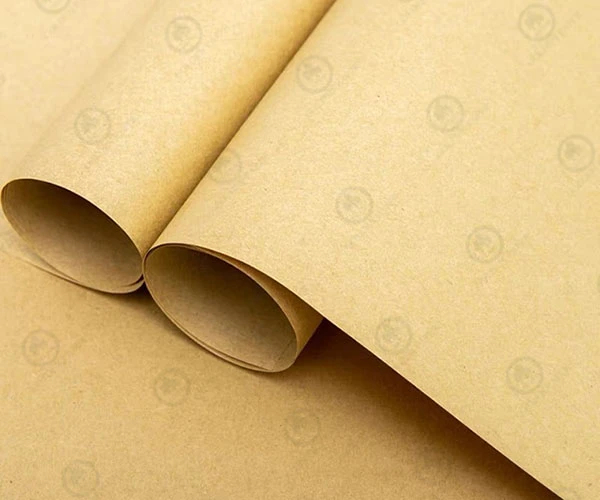 Comparação de papel ondulado e papel Kraft