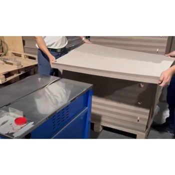 Placa de chip cinza para embalagem e encadernação | Papel dourado