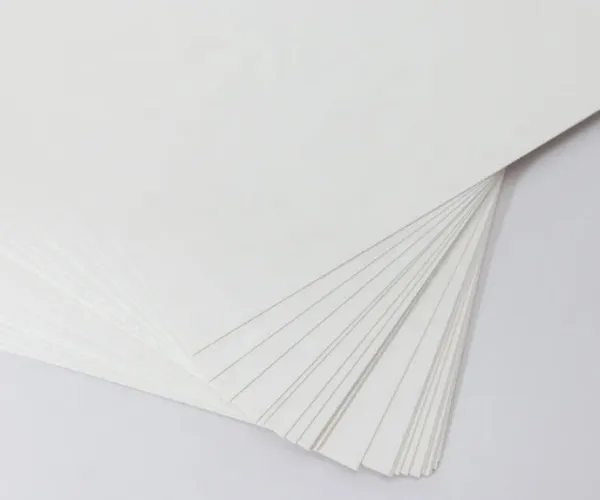 O que é placa de caixa dobrável: aplicações e benefícios